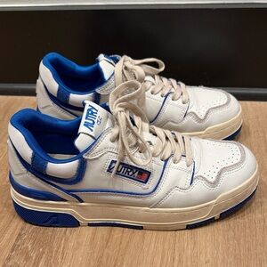 Autry CLC Low Sneaker Size 41 Men's White & Blue Leather